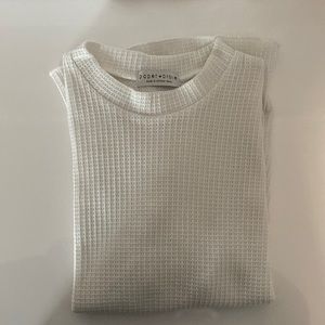 White T-shirt size small